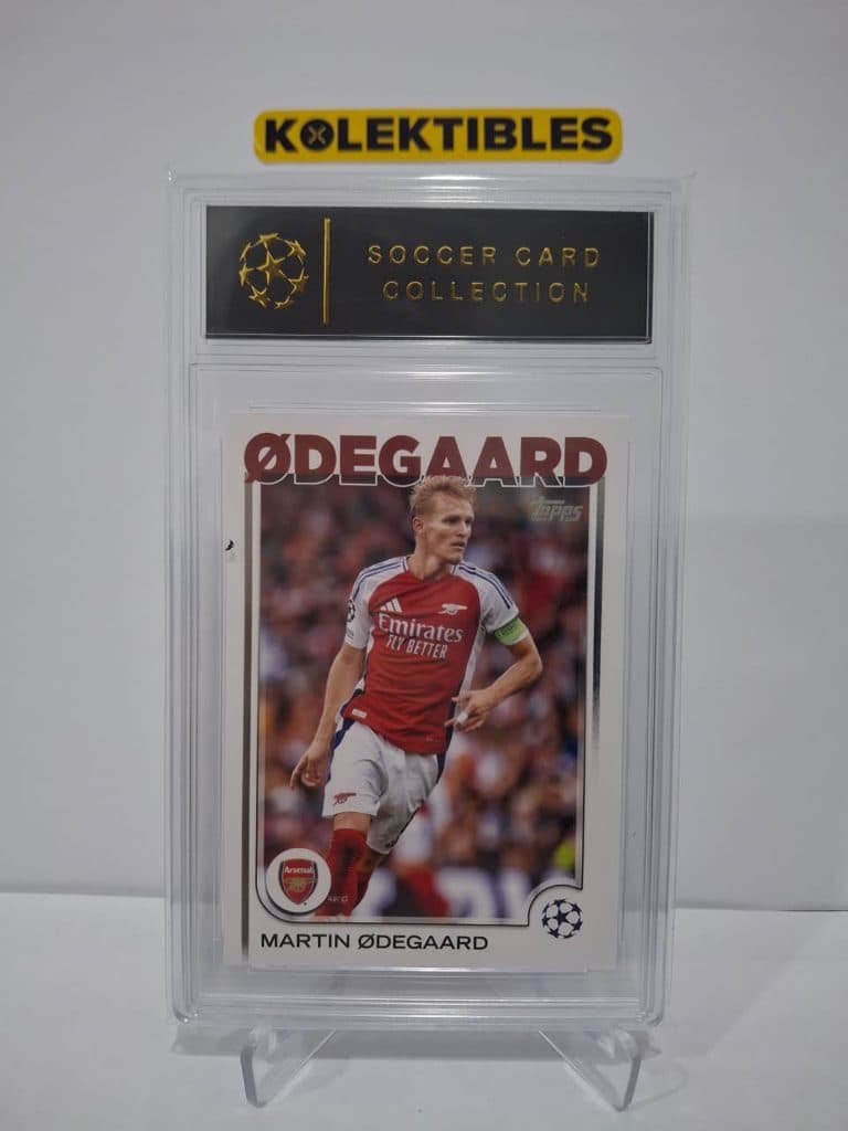 Soccer Card Collection - Martin Degaard Holo - Midfielder - Arsenal FC 01/138/02/20/188